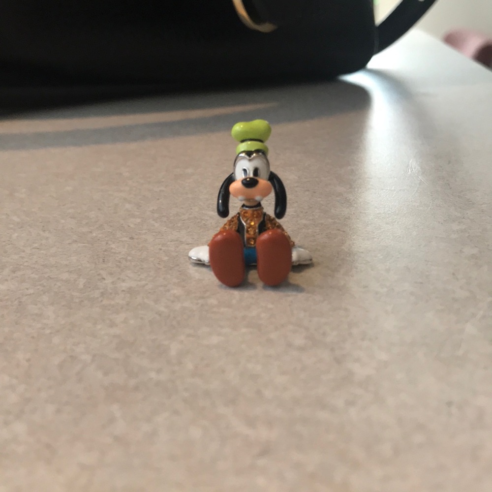 Swarovski crystal Goofy